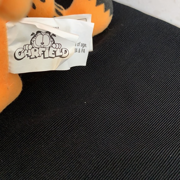 Vintage Russell Stover Garfield Easter Egg Plush Toy NWT - Picture 4 of 16